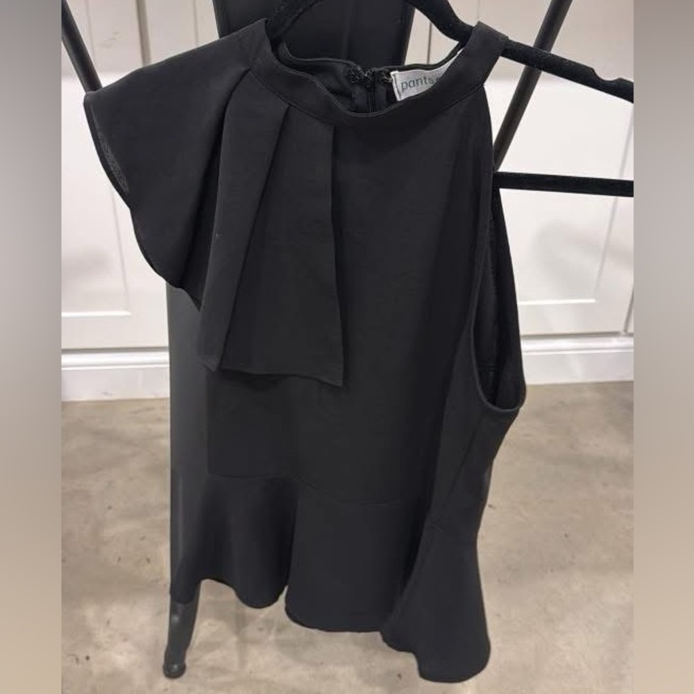 Elegant Black Sleeveless Top